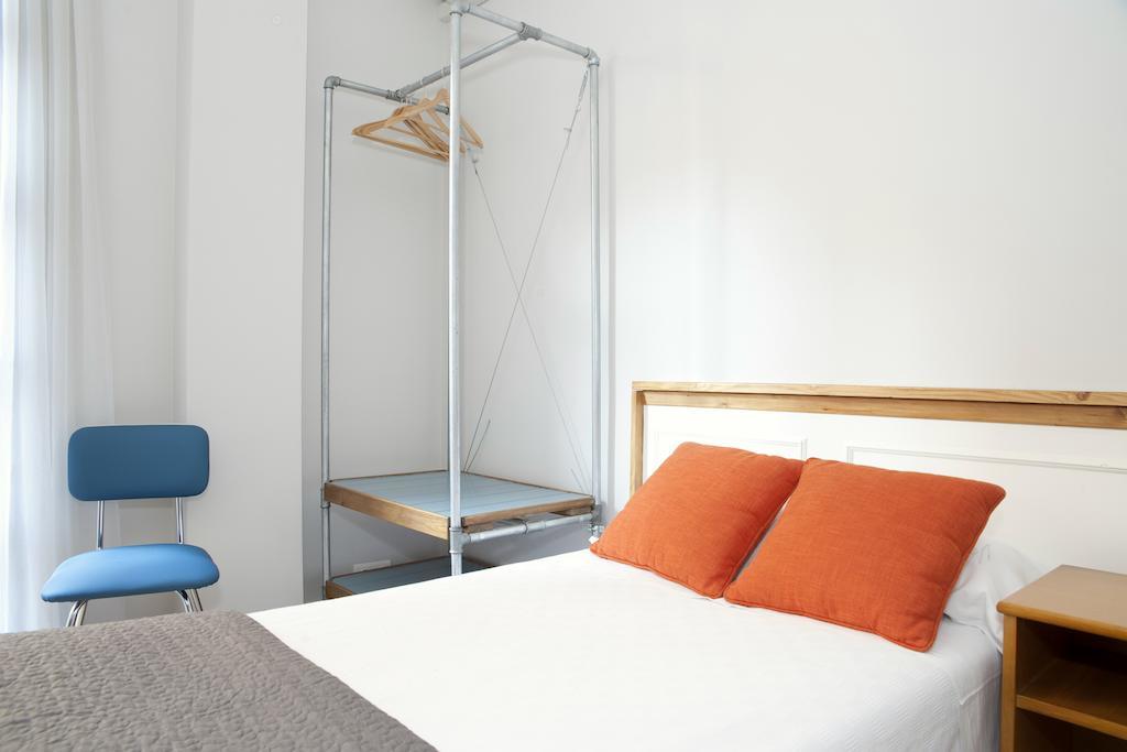 Apartamentos Sabinas Don Jaime Saragossa Zimmer foto