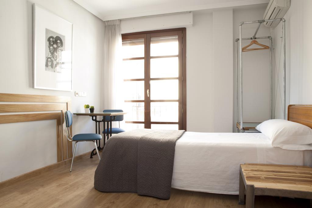 Apartamentos Sabinas Don Jaime Saragossa Zimmer foto